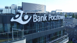 BANK POCZTOWY OSTRZEGA: Bądź czujny w czasie zakupów internetowych BIZNES, Finanse - Okres przedświąteczny to czas wzmożonej aktywności przestępców działających w świecie online. Dane pokazują, że na ataki cybernetyczne w Polsce narażona może być nawet co 5 osoba.