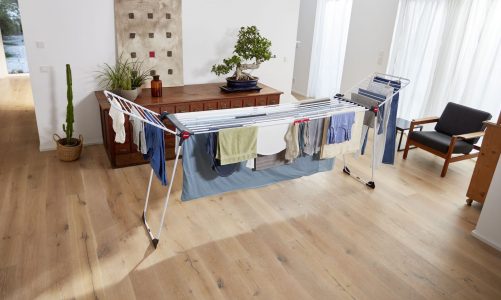 Poznaj sprytne sposoby na suszenie prania w domu